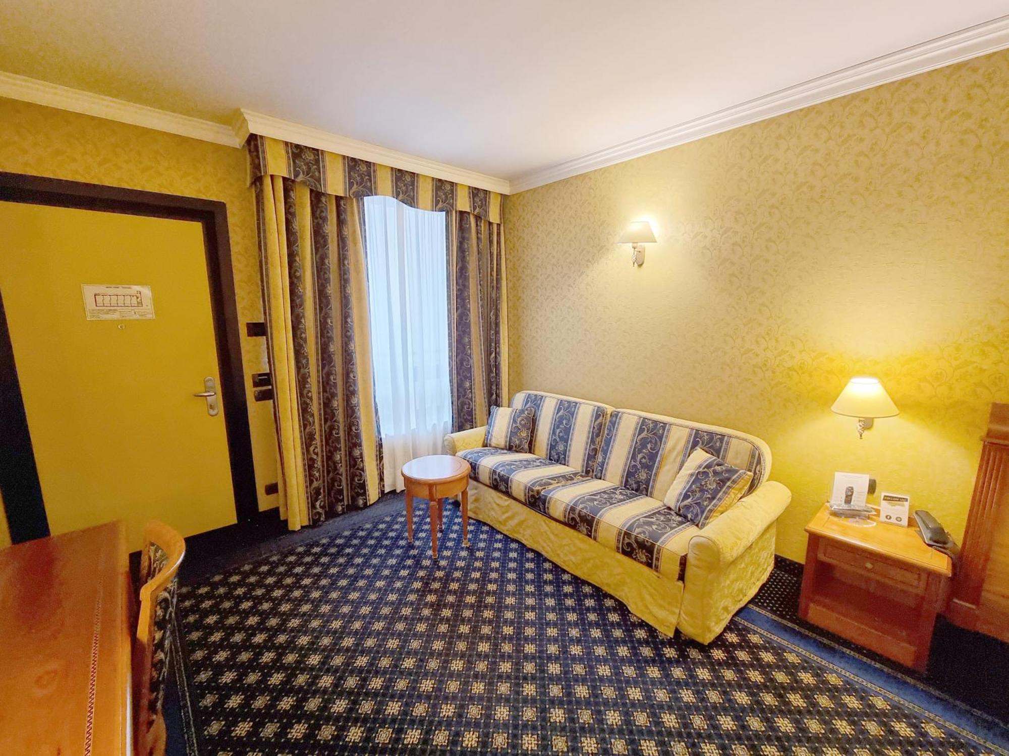 Junior Suite,1668047771:JPEG